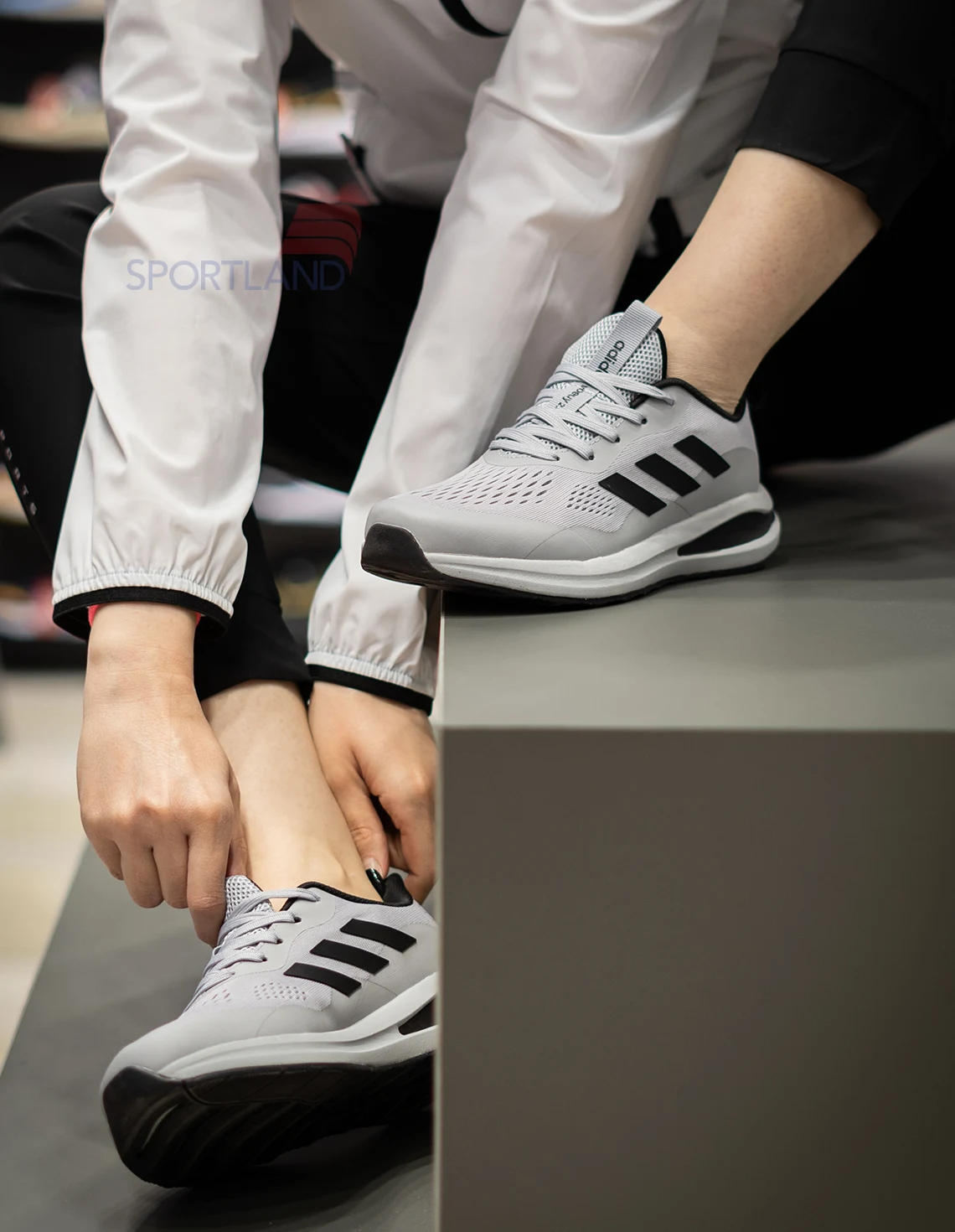 کفش ورزشی زنانه آدیداس Adidas Voeuy 2.0 W