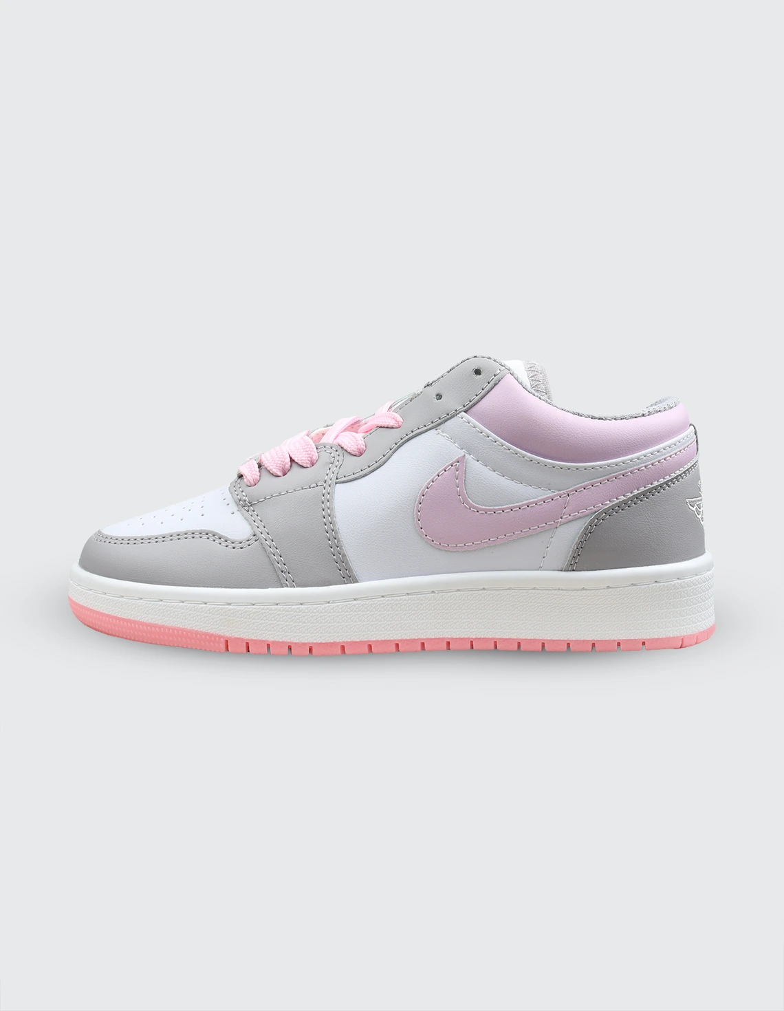 کفش روزانه زنانه نایک Nike Air Jordan 1 Low LX W