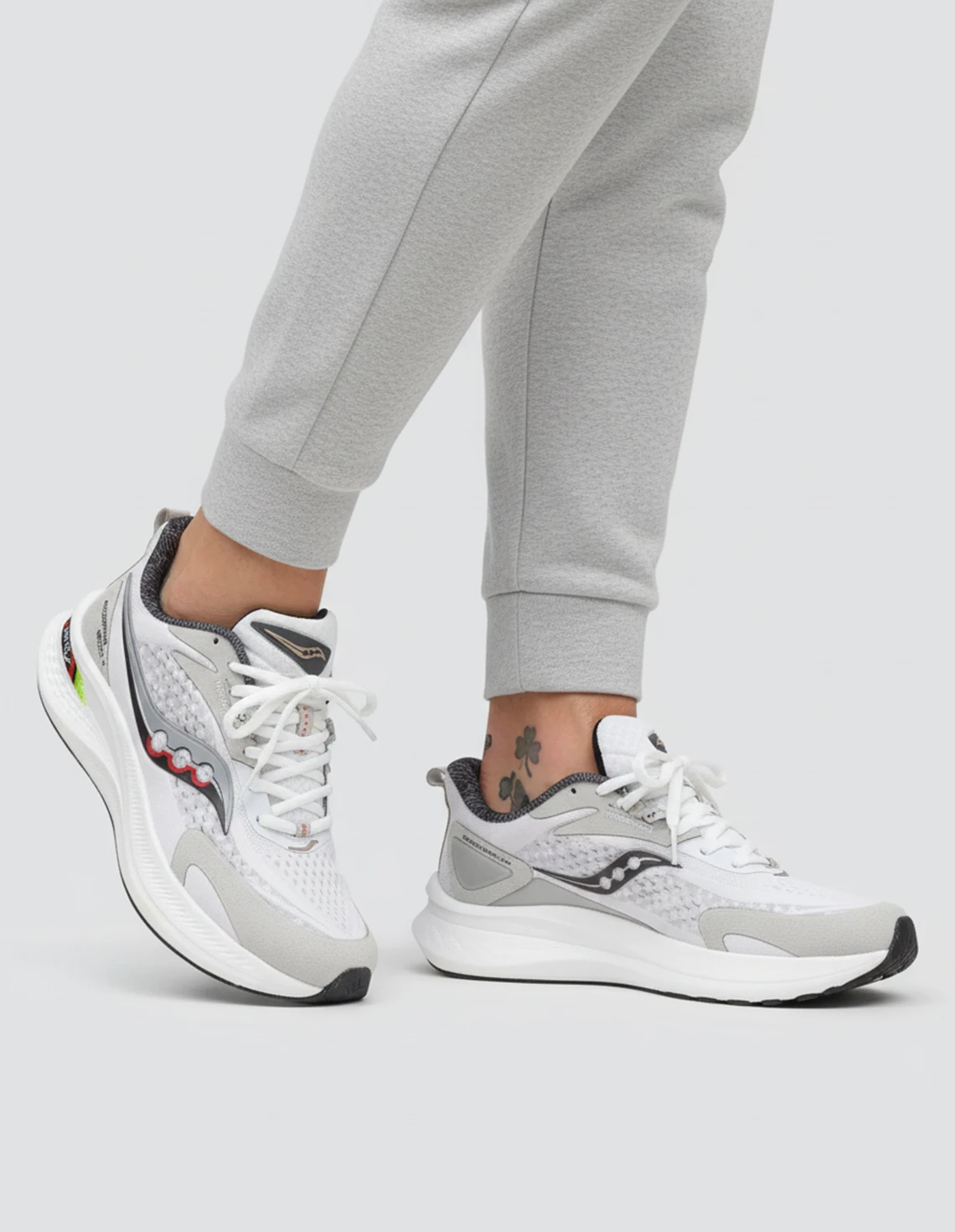 کفش دویدن مردانه ساکونی Endorphin M