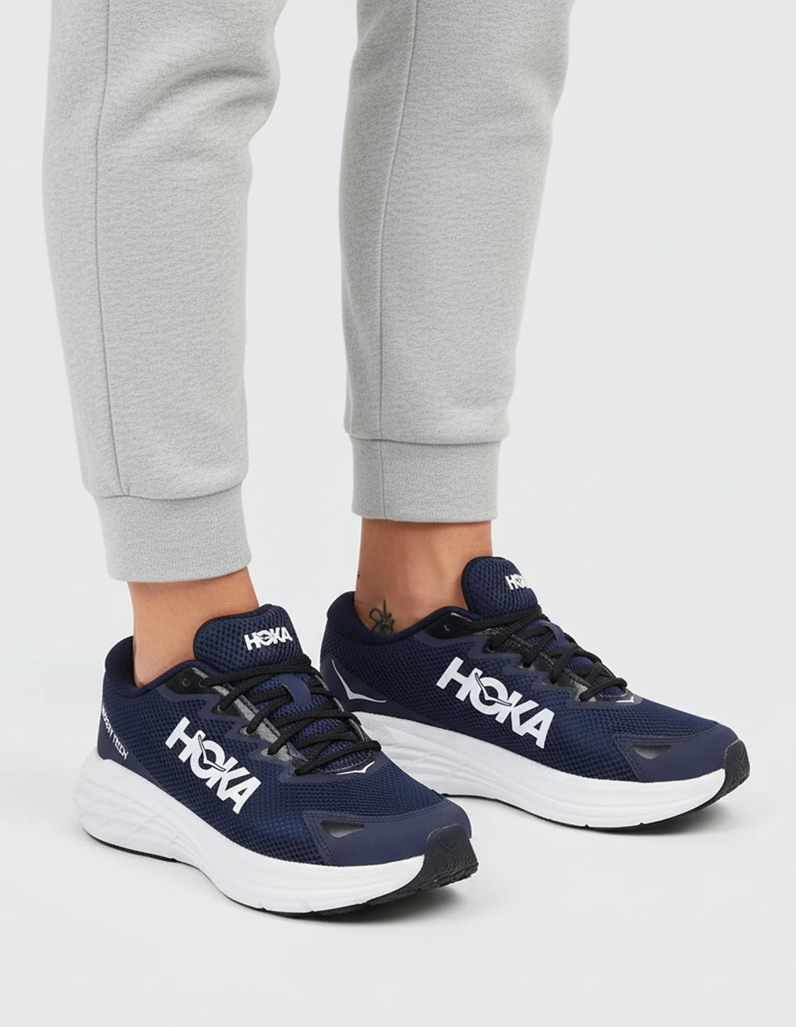 کفش دویدن مردانه Hoka Boost Tech M