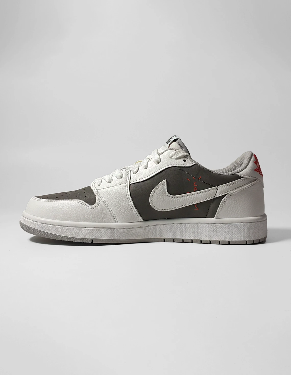 کفش روزانه مردانه نایک Nike Jordan 1 Low Travis Scott M
